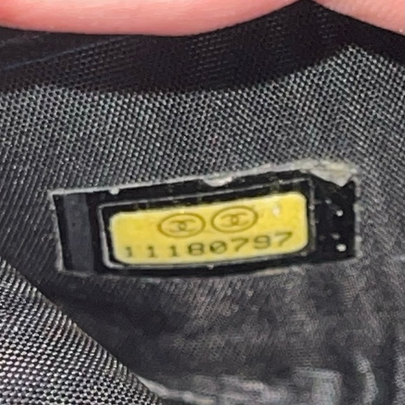 Caviar Large Timeless CC Zip Around Wallet Black - Picture 9 of 10